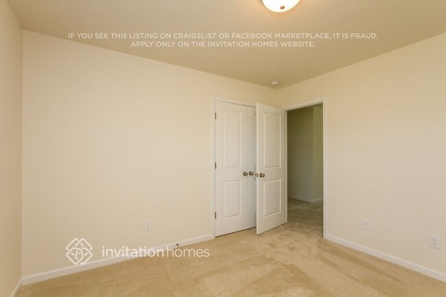 Building Photo - 457 Augustus Lane