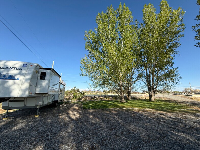 Building Photo - 911-924 24 Rd