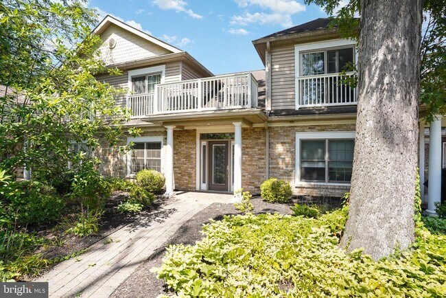Building Photo - 163 High Pointe Dr