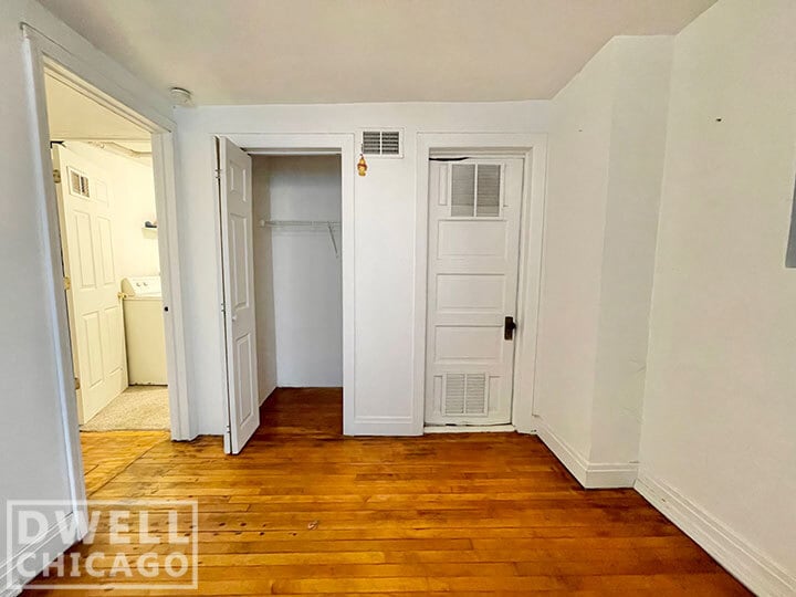 Building Photo - 1809 W Wabansia Ave