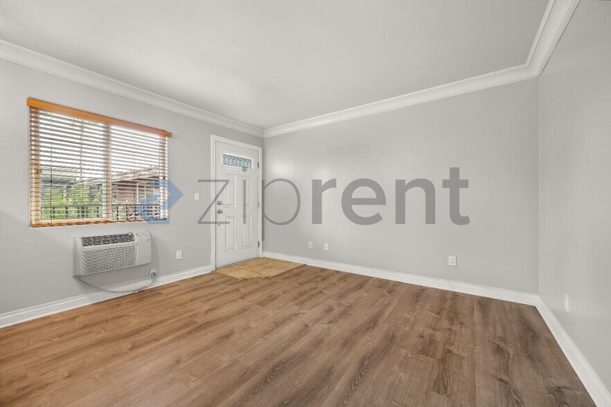 Building Photo - Unit 48