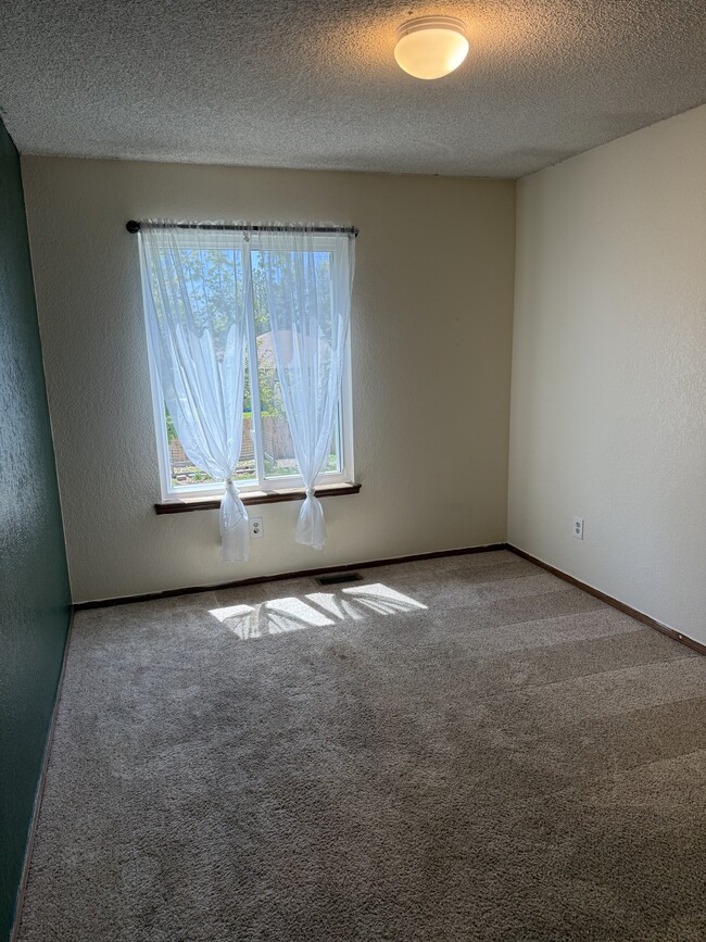 Building Photo - 9748 W 70th Pl
