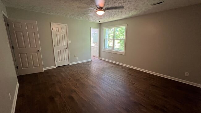 Building Photo - 175 Ridge Rd