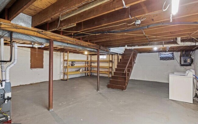 Building Photo - 9 Easlick Ave