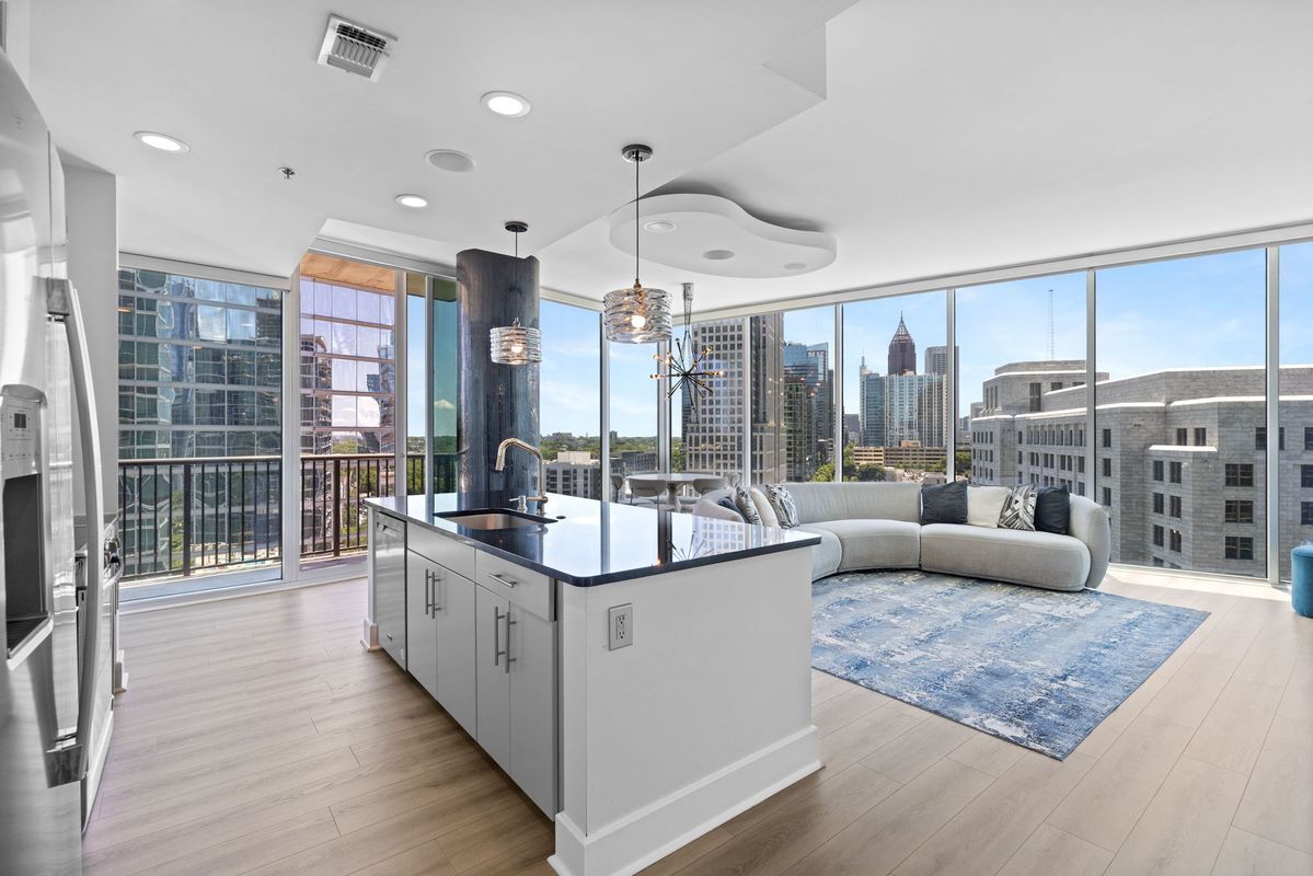 Building Photo - 1080 Peachtree St NE
