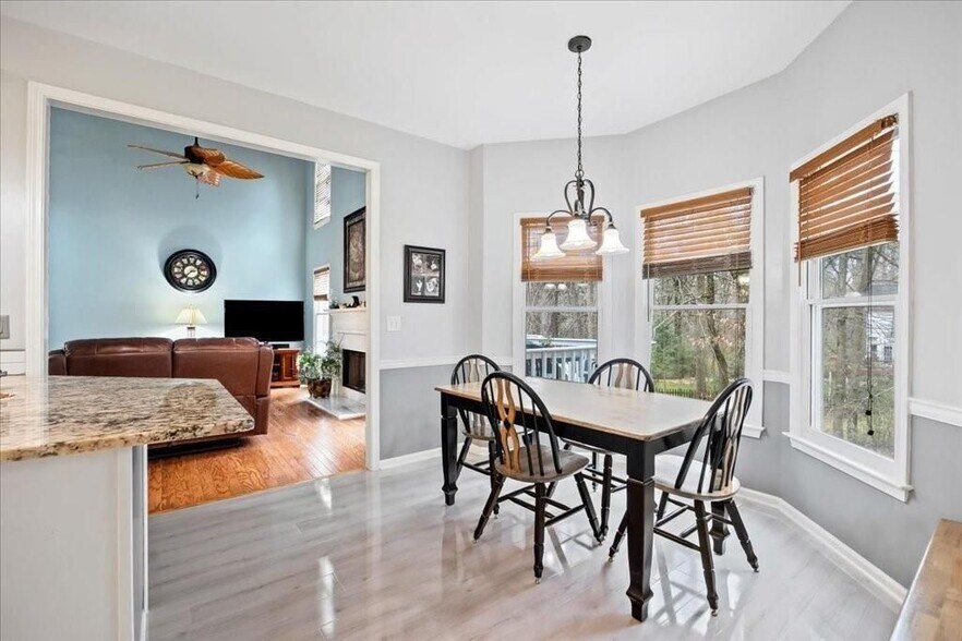 Building Photo - 69 New Brunswick Ct NE