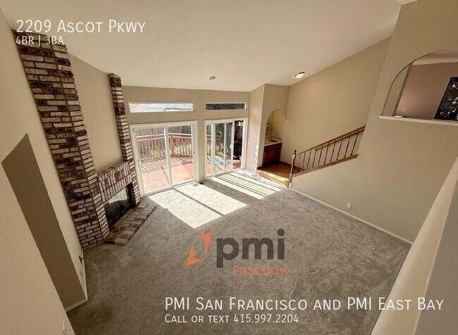 Building Photo - 2209 Ascot Pkwy