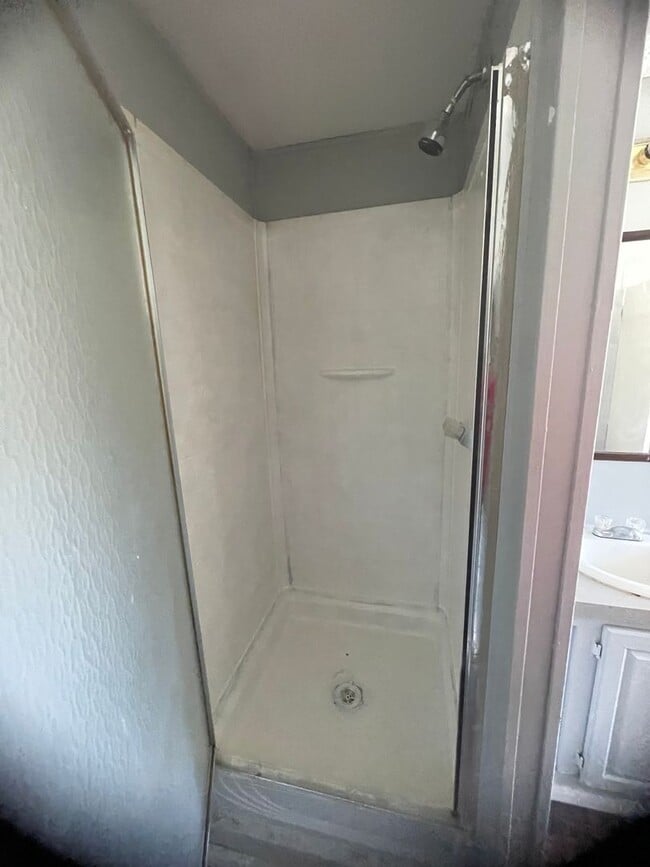 Building Photo - 3 BR 2 Bath 1,280 sq ft singlewide mobile ...