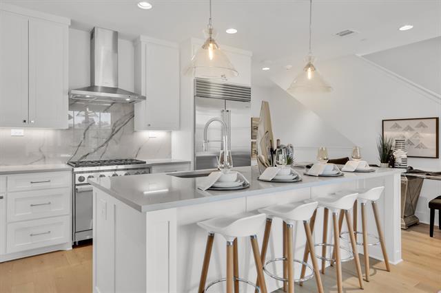 Building Photo - 4116 University Blvd