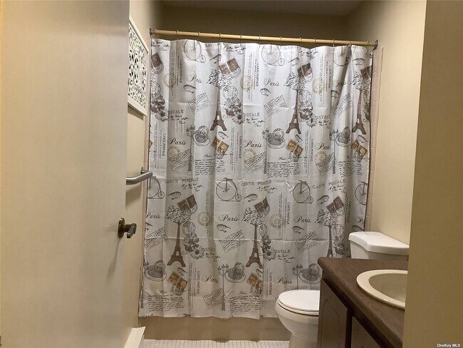 Building Photo - 261 Newcastle Ct