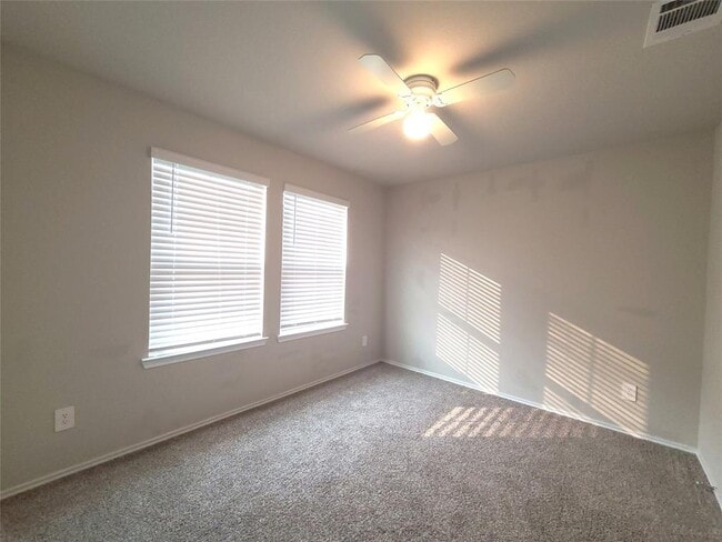Building Photo - 40563 Birch Shadows Ct