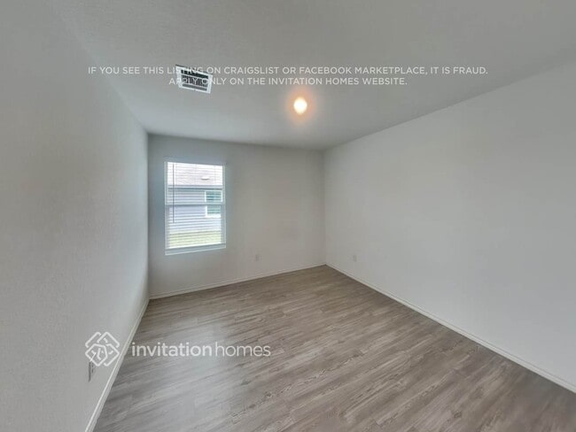 Building Photo - 113 Parish Ln