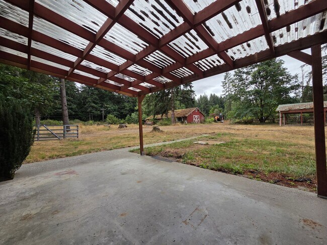Building Photo - 711 83rd Ave SW