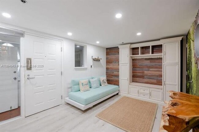 Building Photo - 100 Jefferson Ave