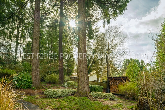 Building Photo - 9310 SW 8th Dr