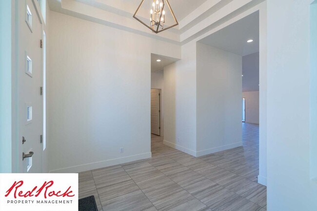 Building Photo - Incredible 3 Bedroom, 2 Bathroom Property ...