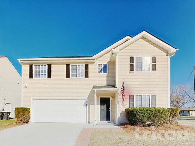 Building Photo - 2675 Chatfield Dr