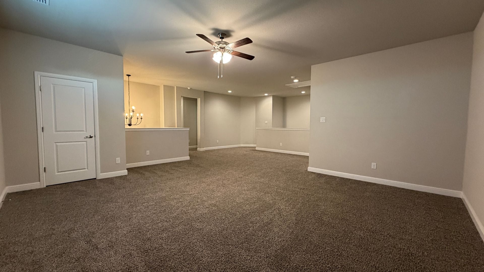 Building Photo - 1654 Reed Dr