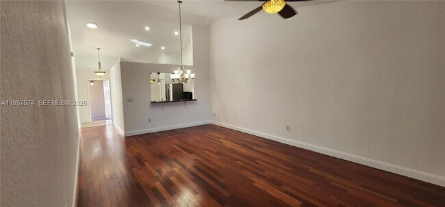 Building Photo - 7400 S Aragon Blvd