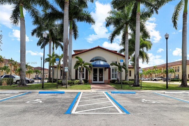 Building Photo - 12808 SW 132nd Terrace