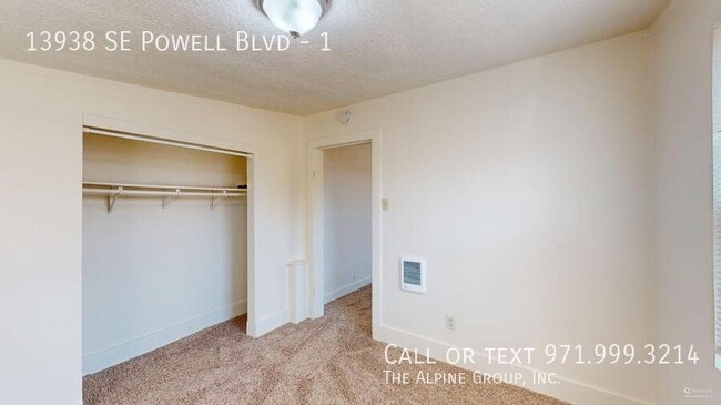 Building Photo - 13938 SE Powell Blvd