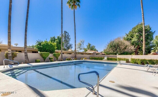 Building Photo - 8188 E Del Cuarzo Dr