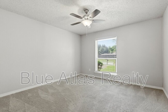 Building Photo - 3304 Big Horn Trail