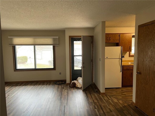 Building Photo - 1635 Stieger Lake Ln