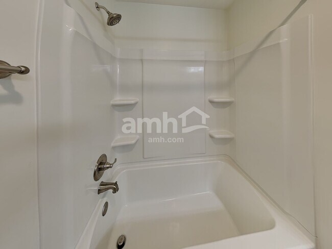 Building Photo - 1273 Greenbriar Way