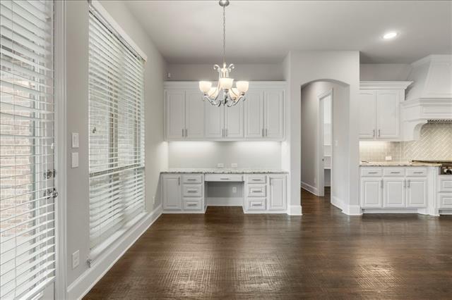 Building Photo - 2521 Damsel Bella Blvd