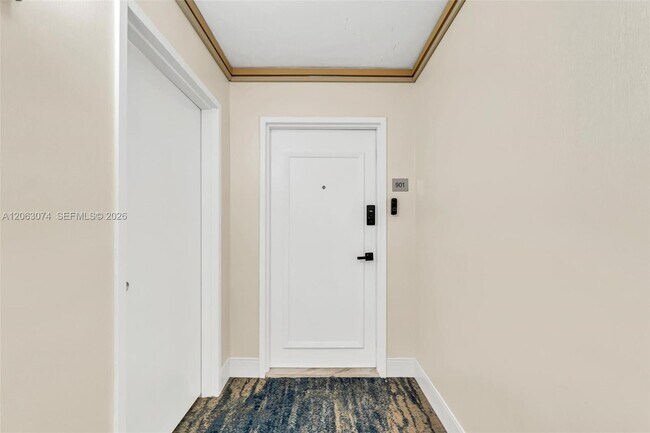 Building Photo - 18071 Biscayne Blvd