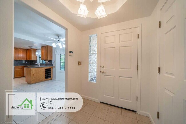 Building Photo - 2832 Howard Dr