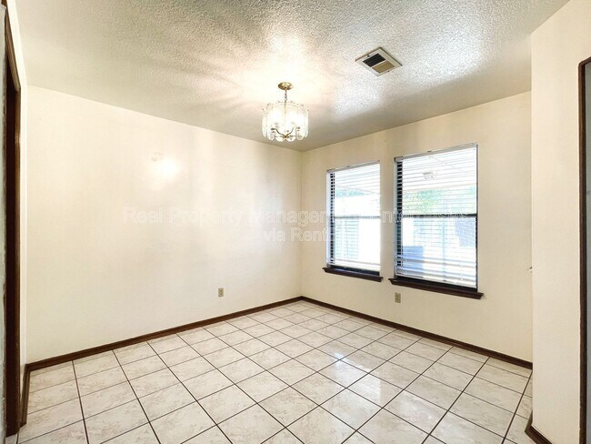 Building Photo - 5804 Republic Dr