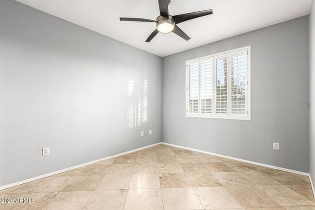 Building Photo - 2992 N Miller Rd