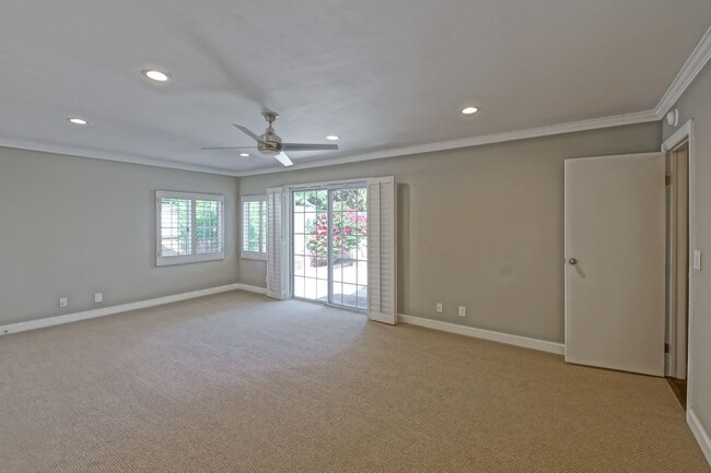 Building Photo - REMODELED, BRIGHT & AIRY, 4BR3BA HOME W/ G...