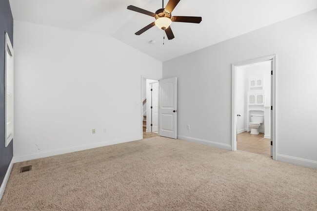Building Photo - 80 Valor Cir