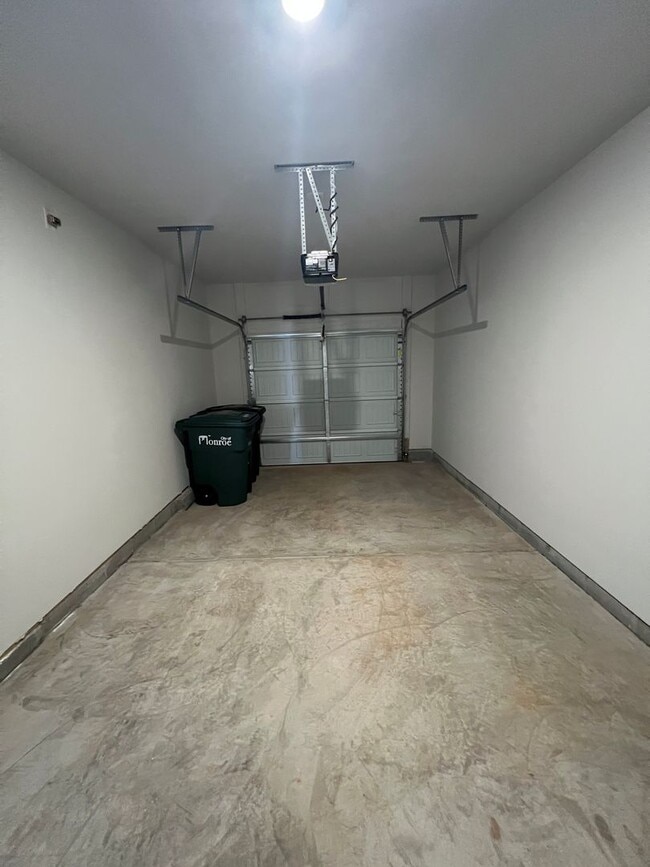 Building Photo - 3 Bedroom, 2.5 Bath Brand New Home for Rent (MONROE)