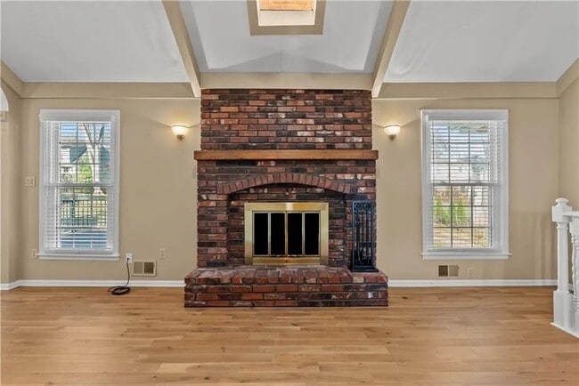 Building Photo - 1502 SW 9th St