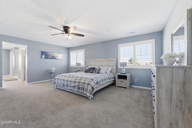 Building Photo - 41638 Cielo Vista Dr