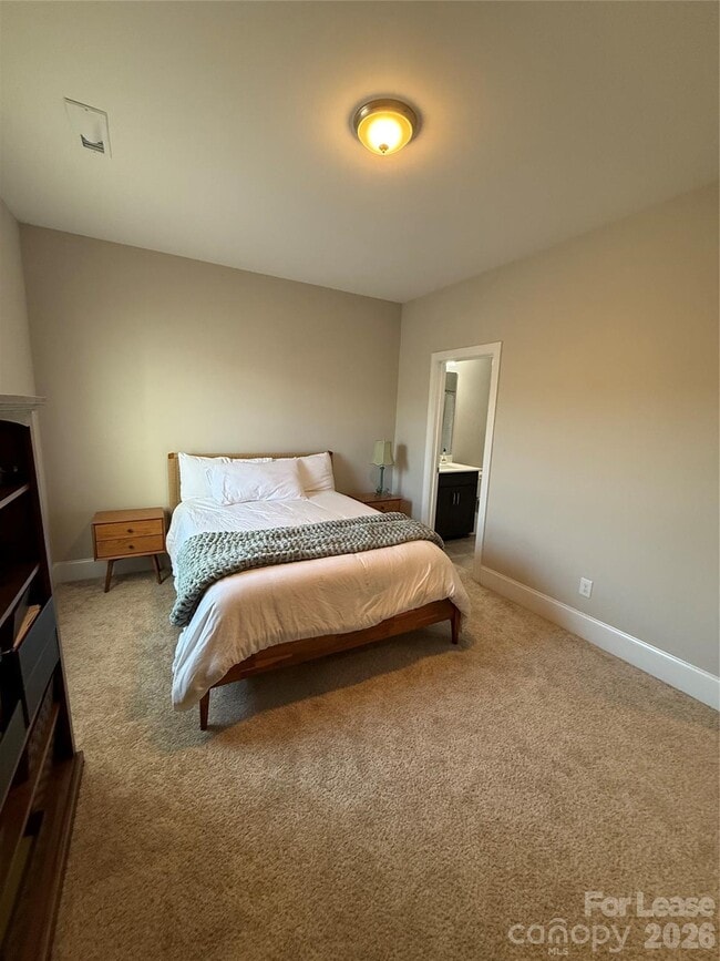 Building Photo - 5835 Ardrey Kell Rd