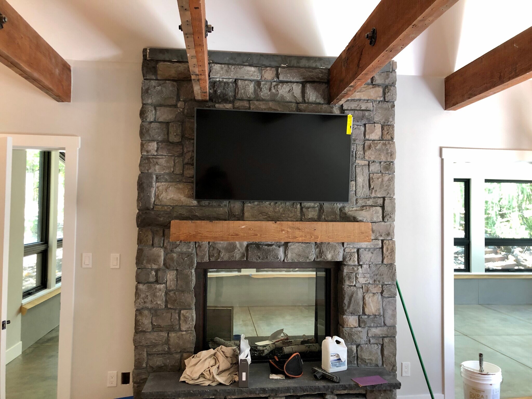 Building Photo - 4170 Wake Robin Dr