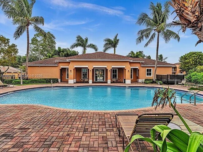 Building Photo - 3561 Forest Hill Blvd