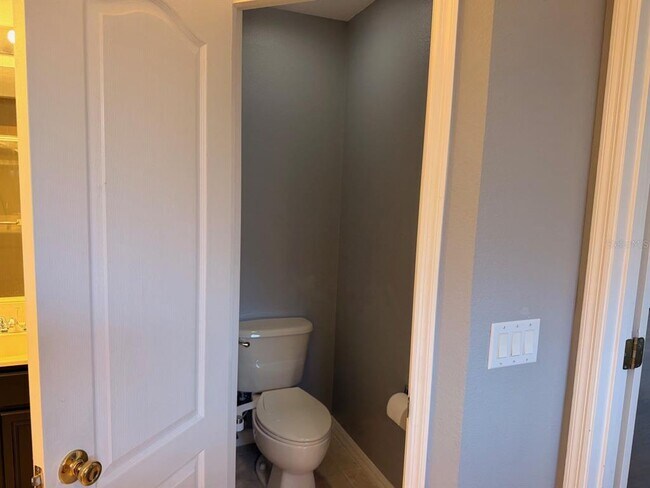 Building Photo - 5768 Los Palma Vista Dr