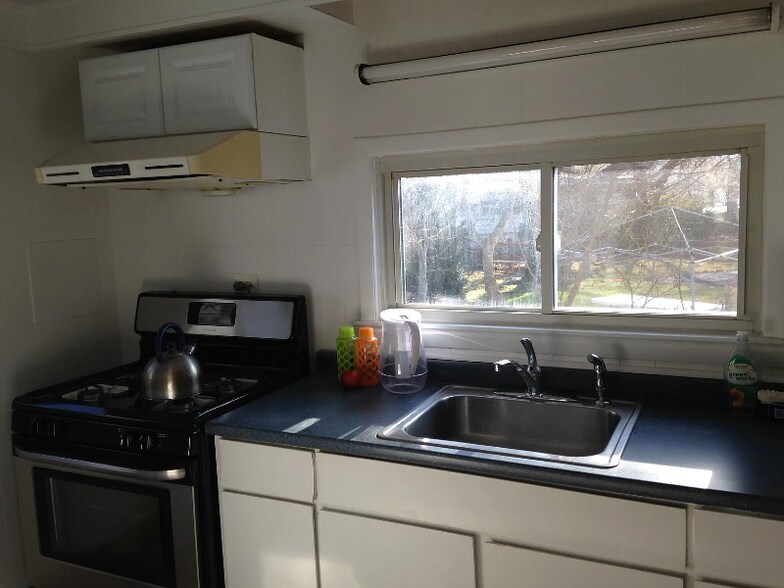 Building Photo - 1501 Veirs Mill Rd