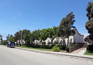 Building Photo - 5009 Nautilus St