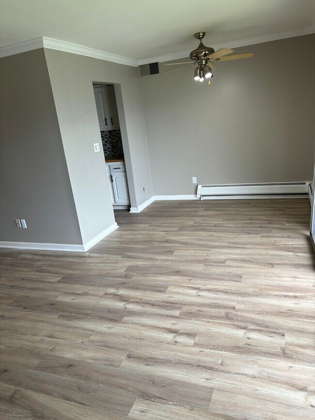 Dining area - 33297 Kingslane Ct