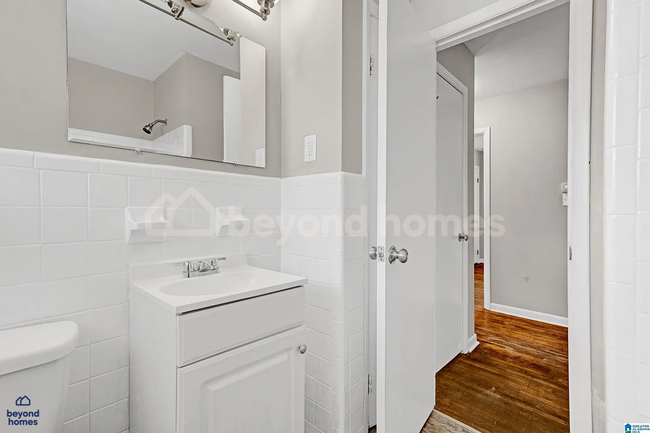 Building Photo - Beautifully Renovated Home in Adamsville -...