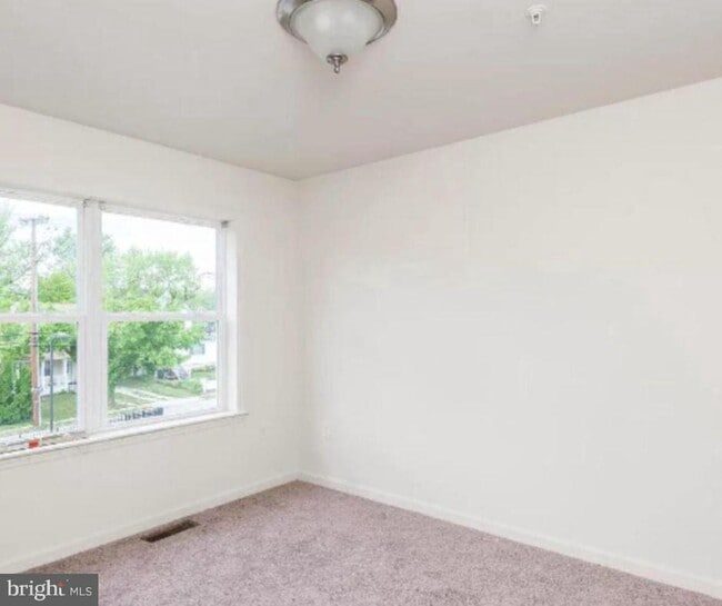 Building Photo - 5237 Crowson Ave
