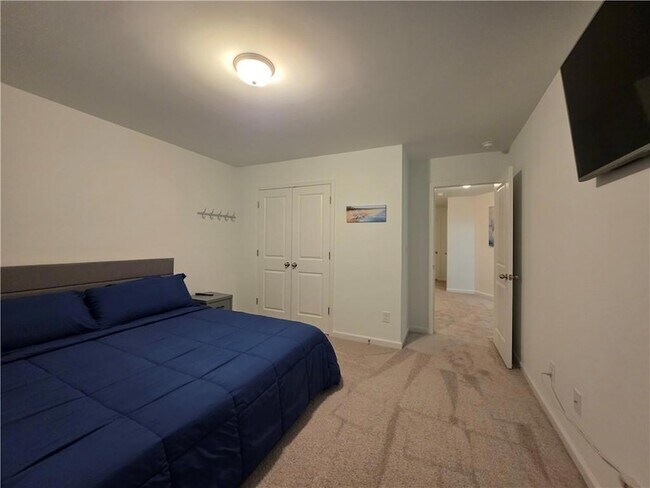 Building Photo - 5531 Garens Way