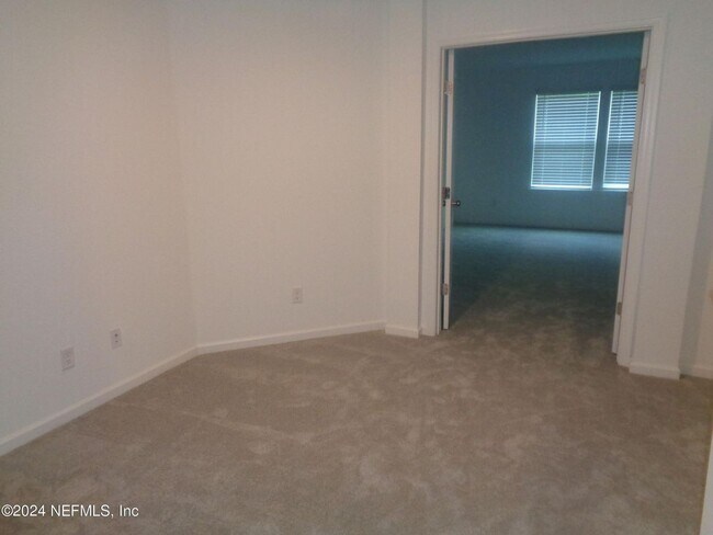 Building Photo - Middleburg Townhome for Rent